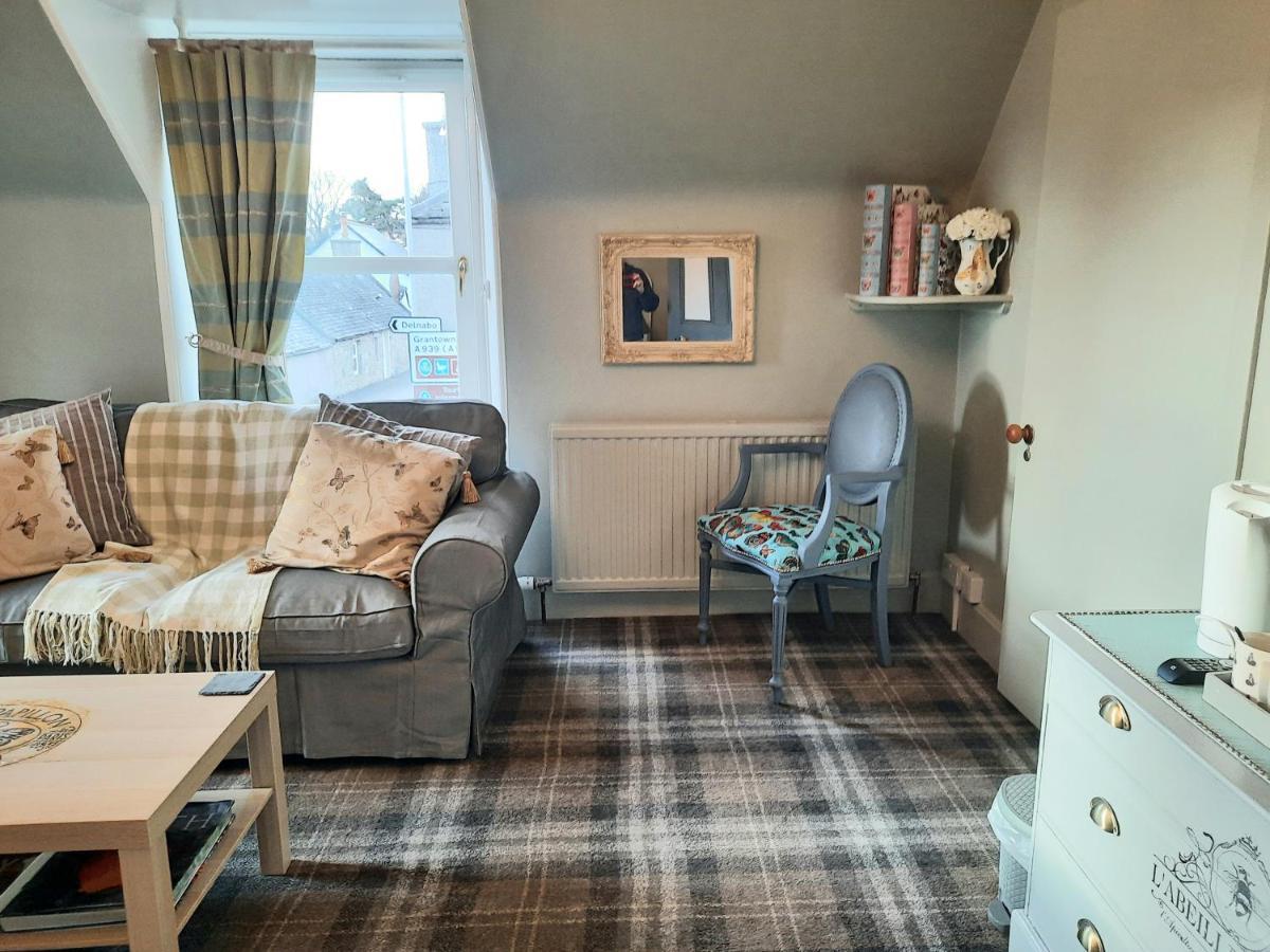 Argyle Guest House Томинтул Екстериор снимка