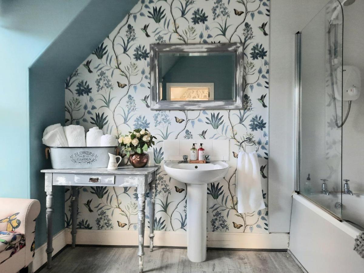 Argyle Guest House Томинтул Екстериор снимка