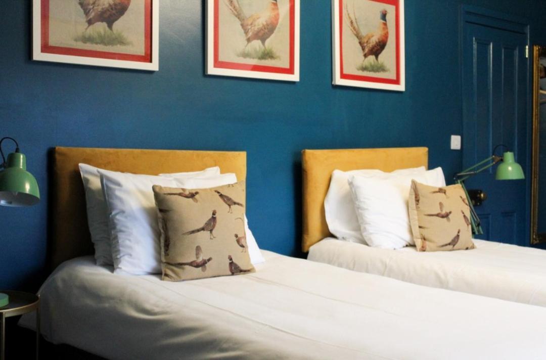 Argyle Guest House Томинтул Екстериор снимка