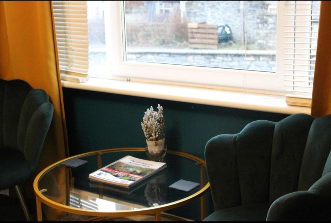 Argyle Guest House Томинтул Екстериор снимка