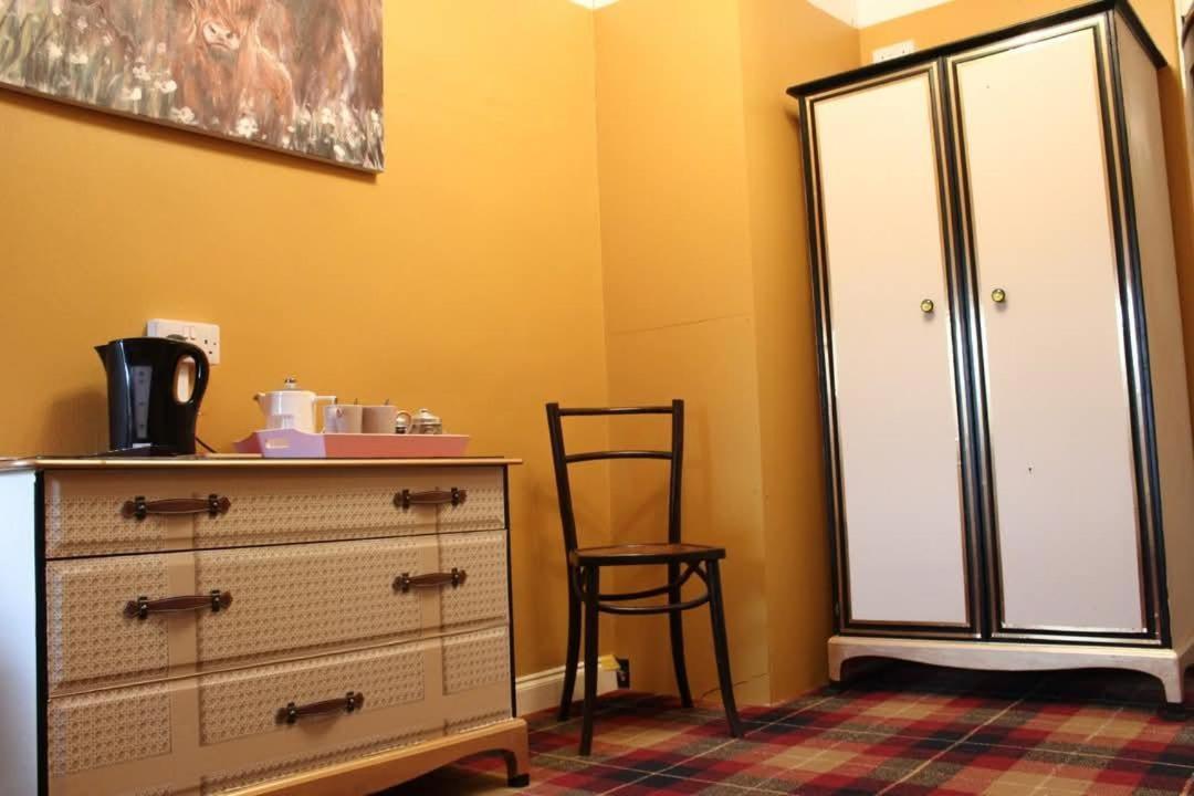 Argyle Guest House Томинтул Екстериор снимка
