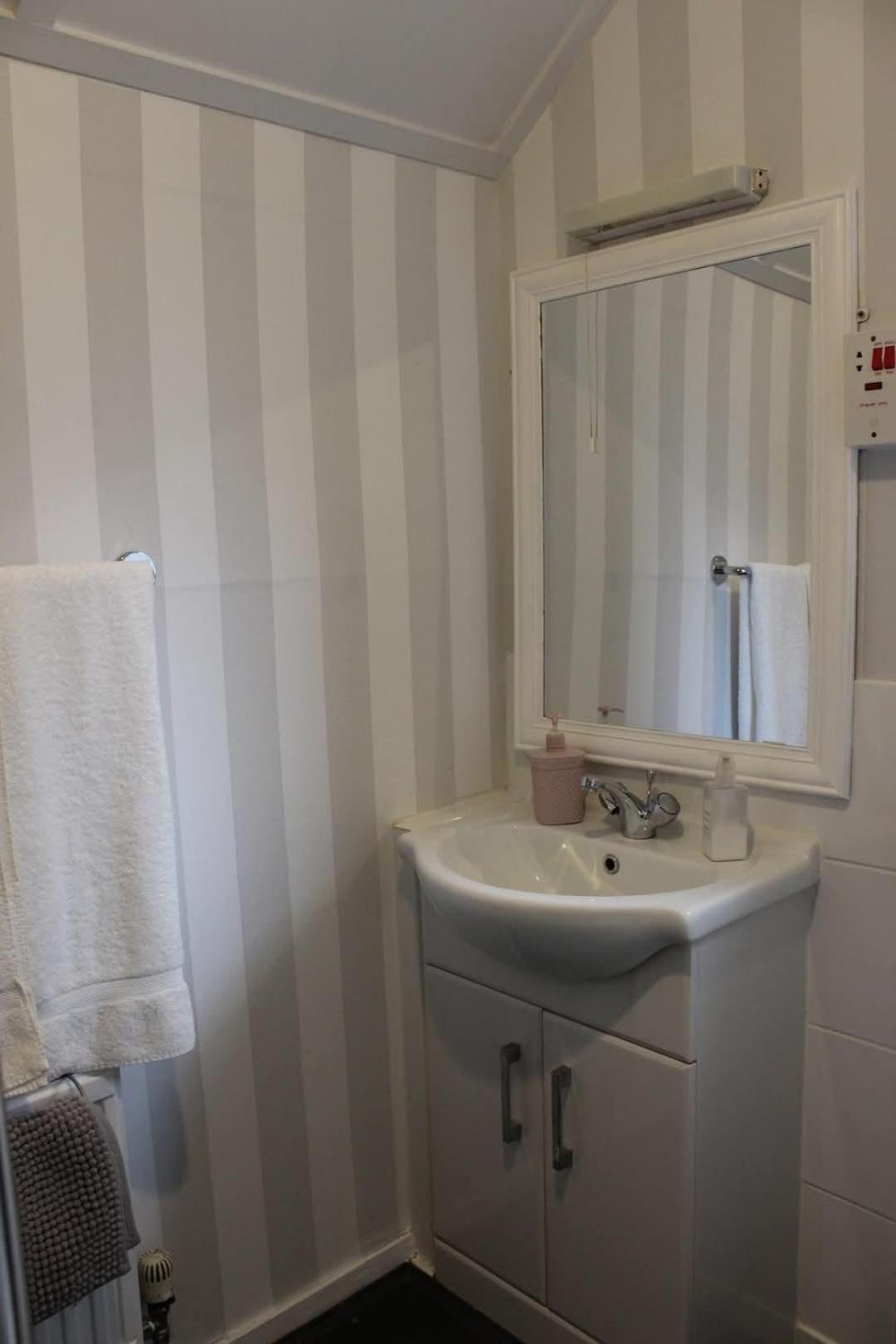 Argyle Guest House Томинтул Екстериор снимка
