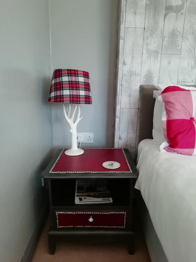 Argyle Guest House Томинтул Екстериор снимка
