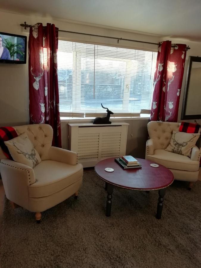Argyle Guest House Томинтул Екстериор снимка